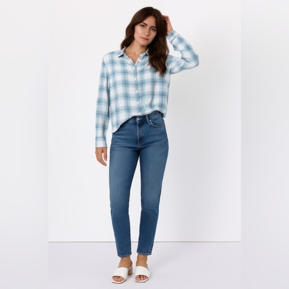 NWT Lulus Women's MEDIUM Naturally Cute Light Blue Plaid Button-Up Top Viscose B